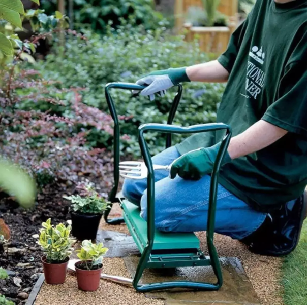 Garden Kneeler & Seat – Foldable, Sturdy Bench with Storage Pouch